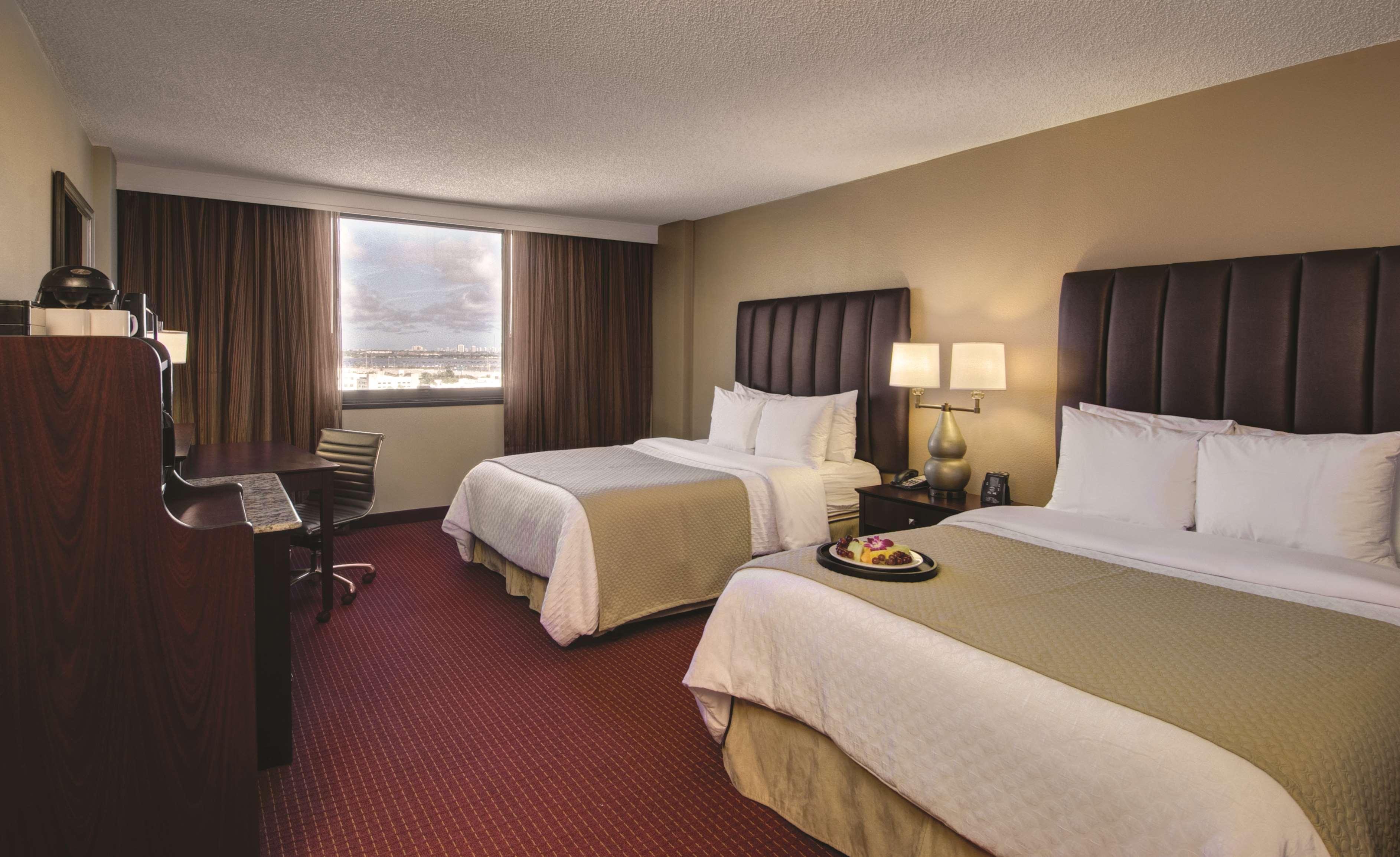 Embassy Suites By Hilton West Palm Beach Central Rom bilde